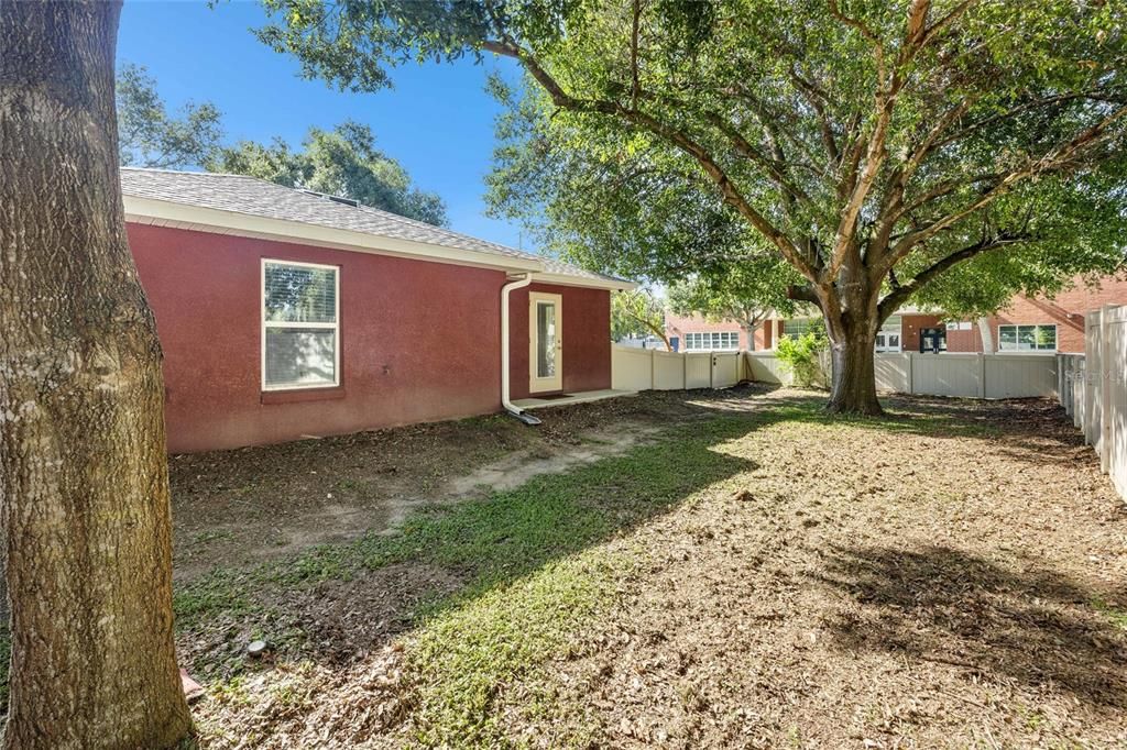 Activo con contrato: $299,900 (3 camas, 2 baños, 1363 Pies cuadrados)