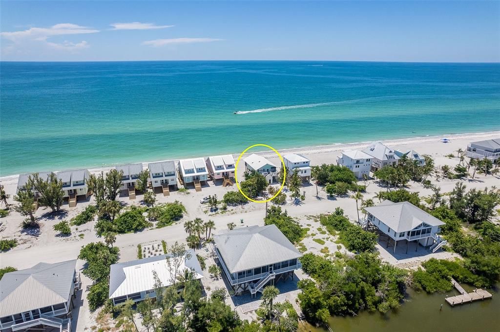 На продажу: $1,979,000 (2 спален, 2 ванн, 1258 Квадратных фут)