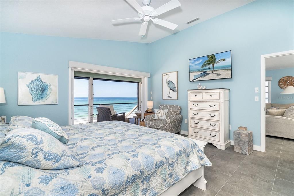 На продажу: $1,979,000 (2 спален, 2 ванн, 1258 Квадратных фут)