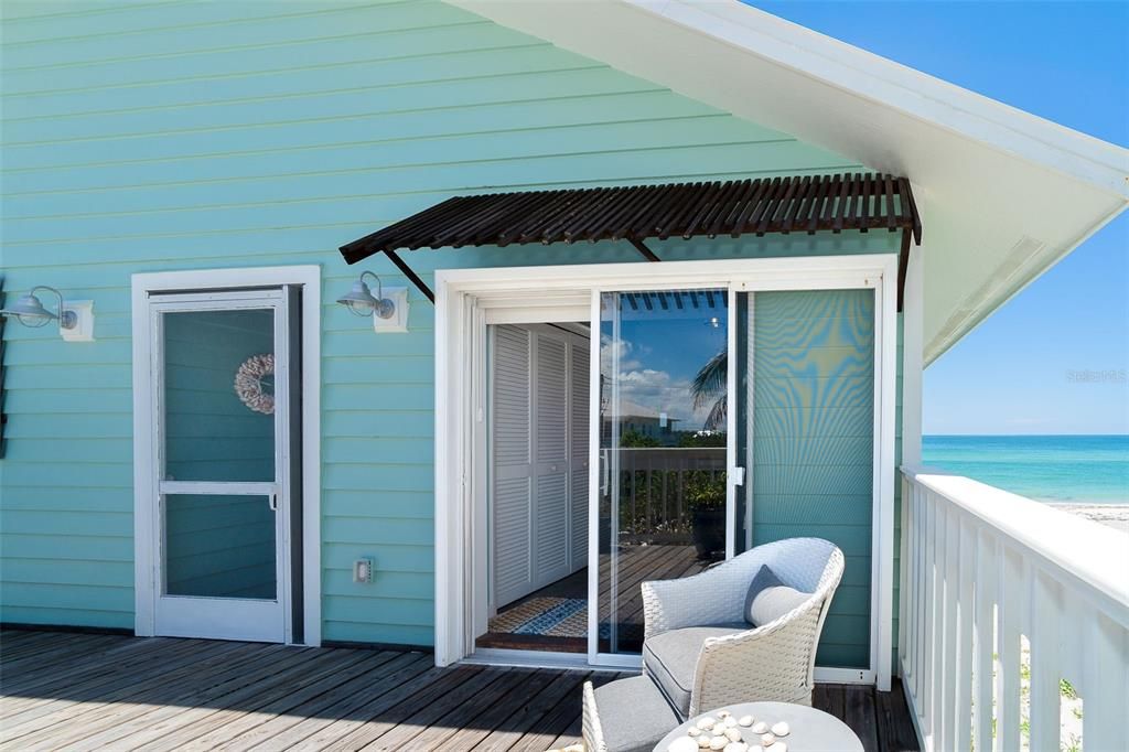 На продажу: $1,979,000 (2 спален, 2 ванн, 1258 Квадратных фут)