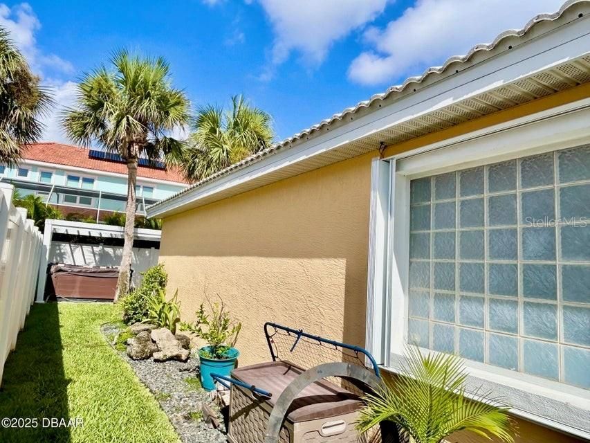 待售: $567,900 (3 贝兹, 2 浴室, 1631 平方英尺)