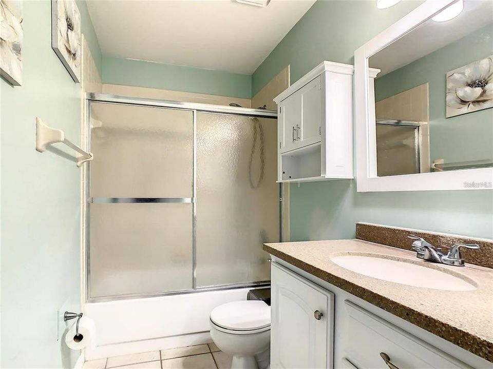 For Rent: $2,550 (3 beds, 2 baths, 1226 Square Feet)