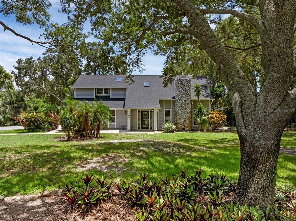 En Venta: $899,000 (4 camas, 3 baños, 2939 Pies cuadrados)