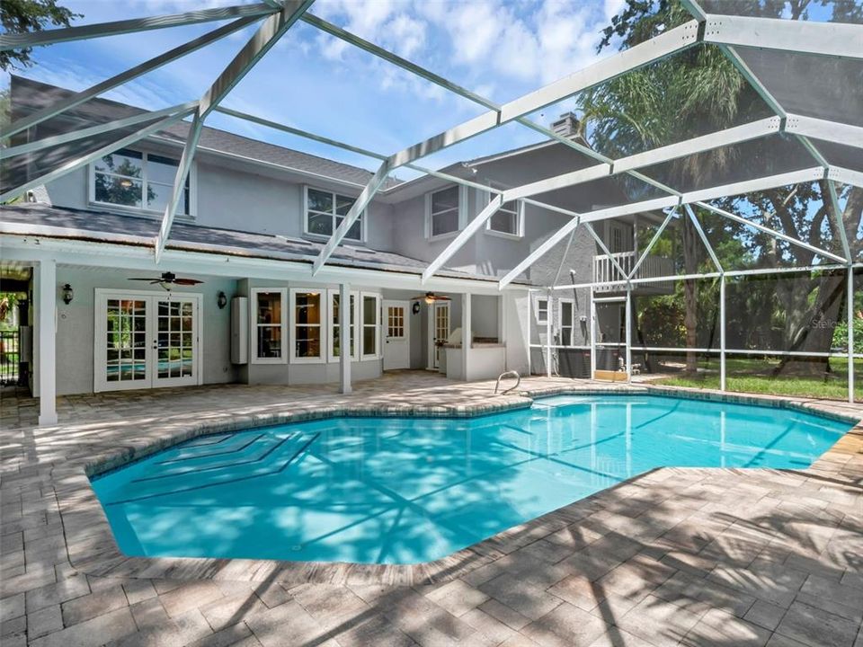 En Venta: $899,000 (4 camas, 3 baños, 2939 Pies cuadrados)