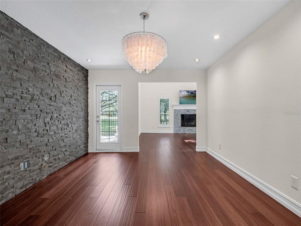 En Venta: $899,000 (4 camas, 3 baños, 2939 Pies cuadrados)