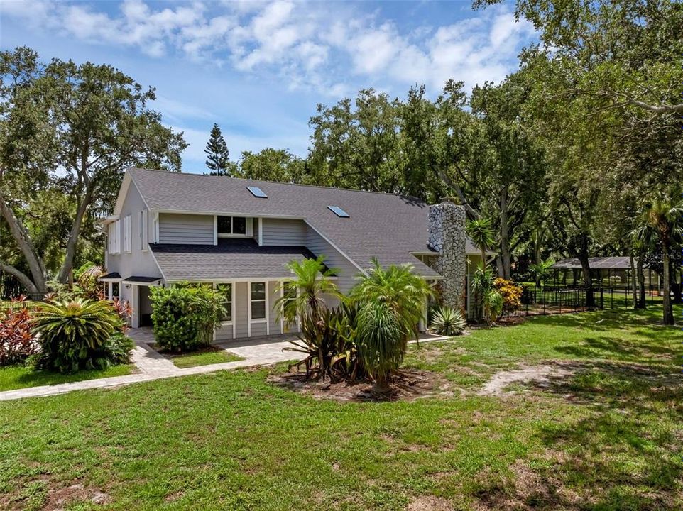 En Venta: $899,000 (4 camas, 3 baños, 2939 Pies cuadrados)