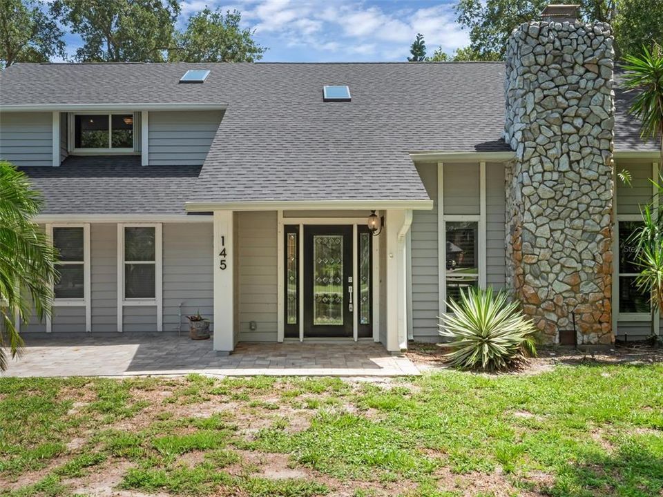 En Venta: $899,000 (4 camas, 3 baños, 2939 Pies cuadrados)