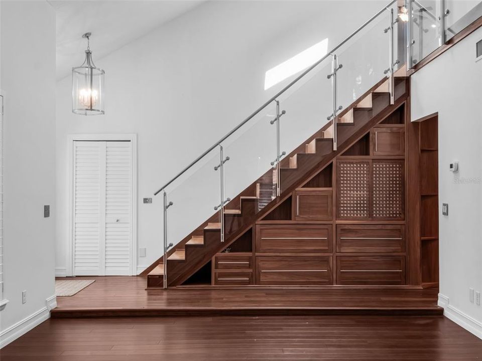 En Venta: $899,000 (4 camas, 3 baños, 2939 Pies cuadrados)