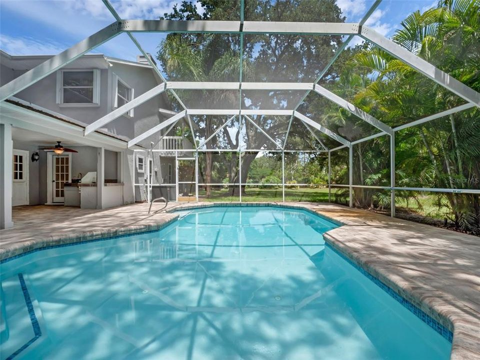 En Venta: $899,000 (4 camas, 3 baños, 2939 Pies cuadrados)