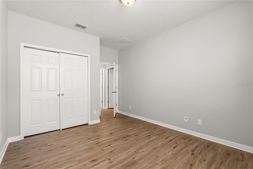 Activo con contrato: $588,000 (4 camas, 2 baños, 2976 Pies cuadrados)