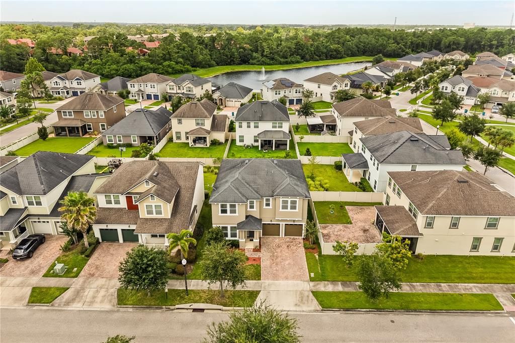 Activo con contrato: $588,000 (4 camas, 2 baños, 2976 Pies cuadrados)