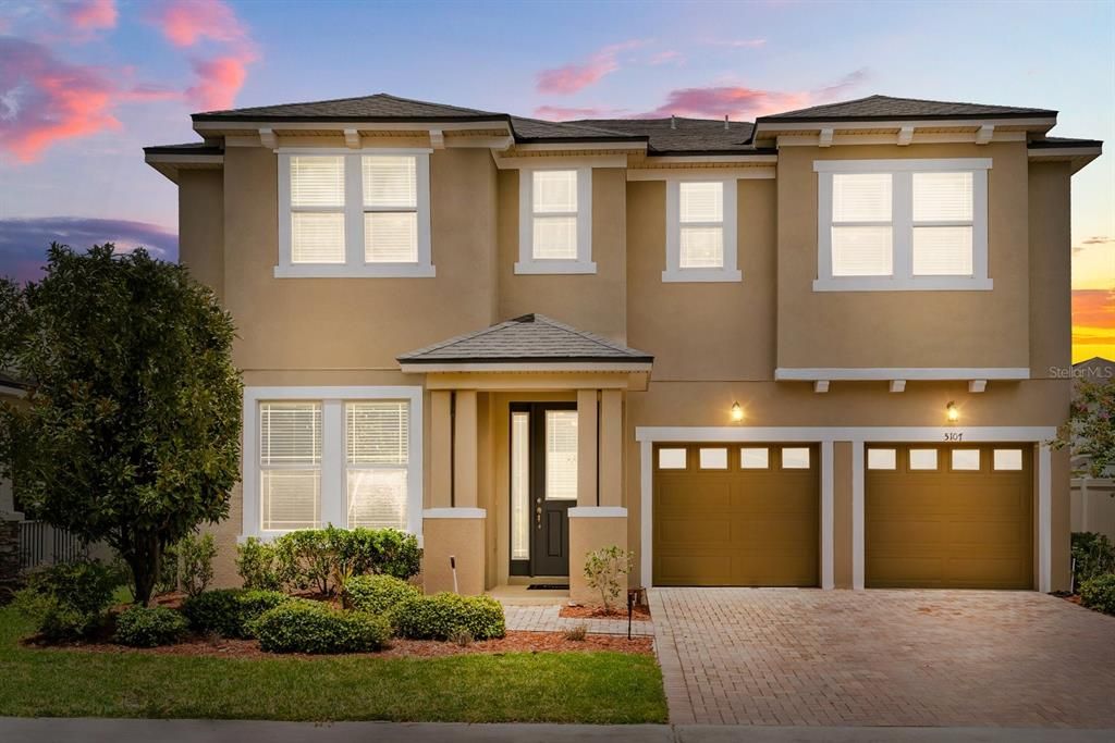 Activo con contrato: $588,000 (4 camas, 2 baños, 2976 Pies cuadrados)