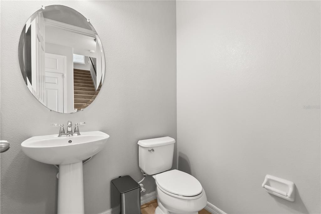 Activo con contrato: $588,000 (4 camas, 2 baños, 2976 Pies cuadrados)