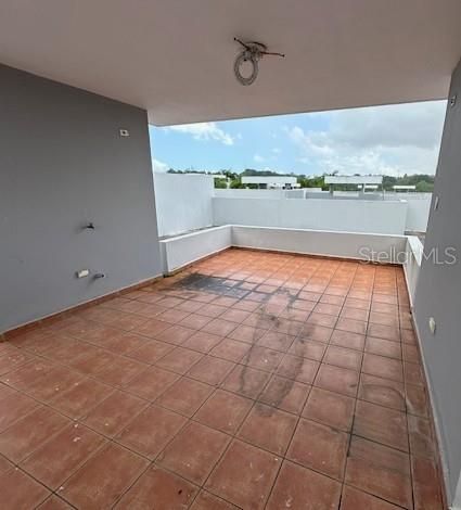 待售: $216,000 (3 贝兹, 2 浴室, 1522 平方英尺)