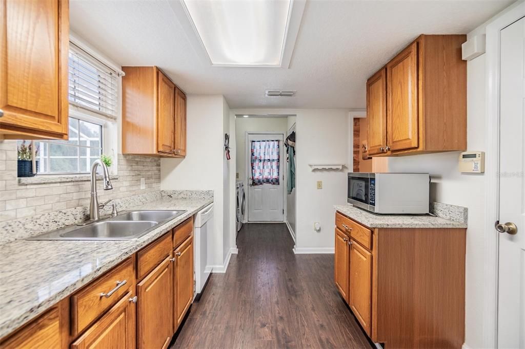 待售: $765,000 (3 贝兹, 2 浴室, 1776 平方英尺)