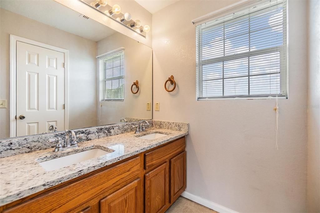 待售: $765,000 (3 贝兹, 2 浴室, 1776 平方英尺)