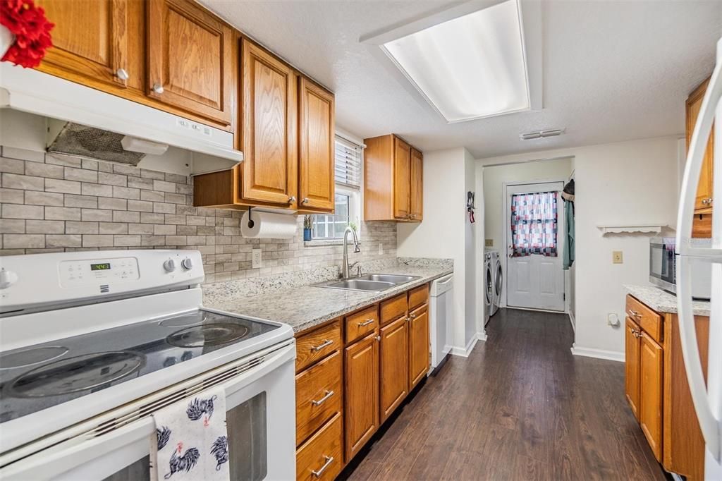 待售: $765,000 (3 贝兹, 2 浴室, 1776 平方英尺)