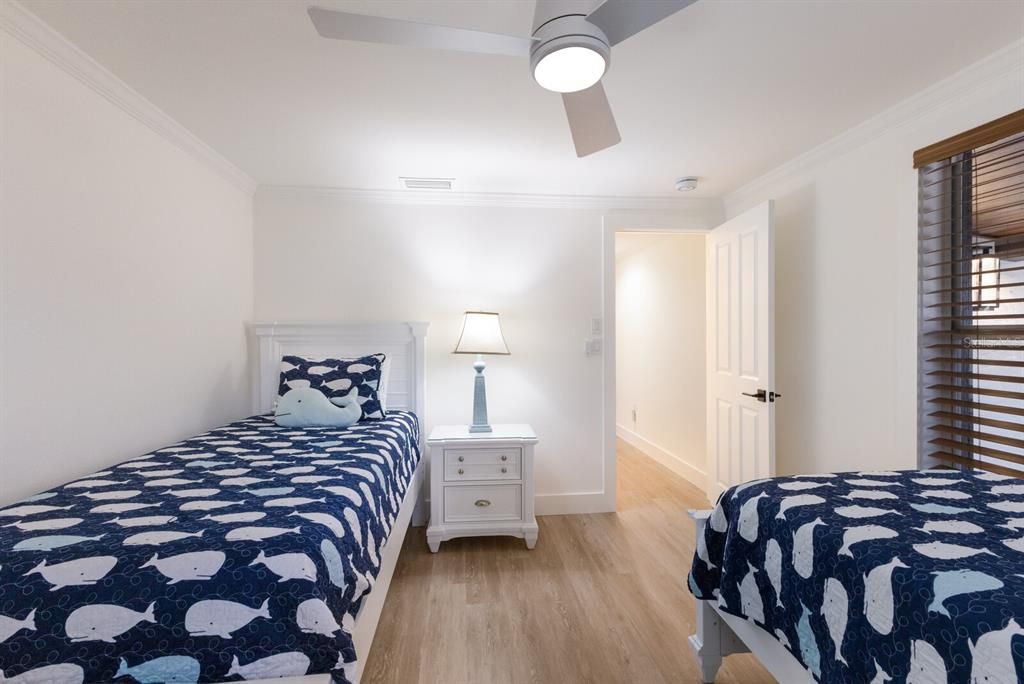 For Sale: $3,950,000 (5 beds, 5 baths, 3844 Square Feet)