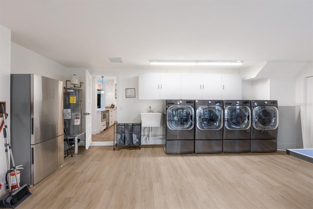 For Sale: $3,950,000 (5 beds, 5 baths, 3844 Square Feet)