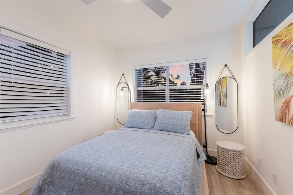 For Sale: $3,950,000 (5 beds, 5 baths, 3844 Square Feet)