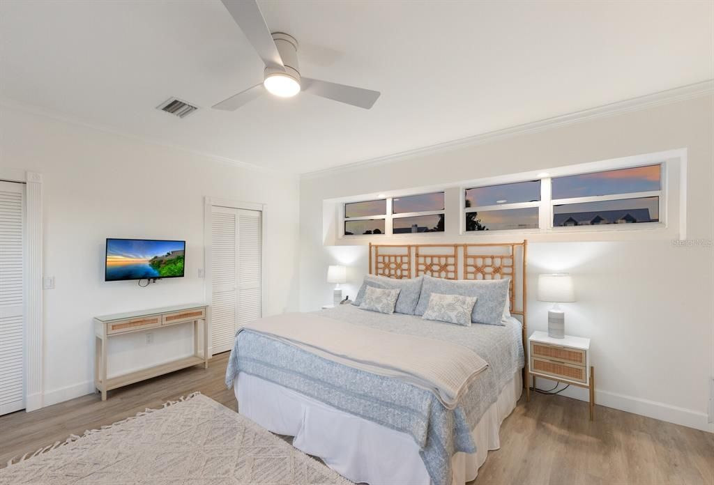 For Sale: $3,950,000 (5 beds, 5 baths, 3844 Square Feet)