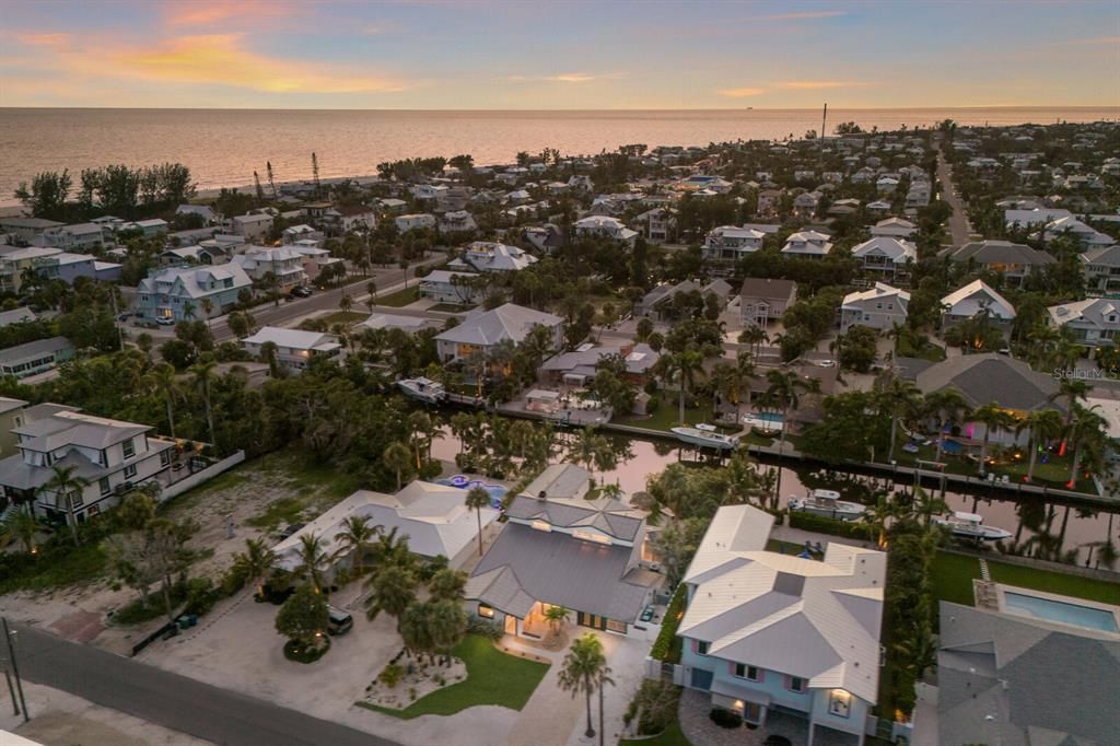 For Sale: $3,950,000 (5 beds, 5 baths, 3844 Square Feet)