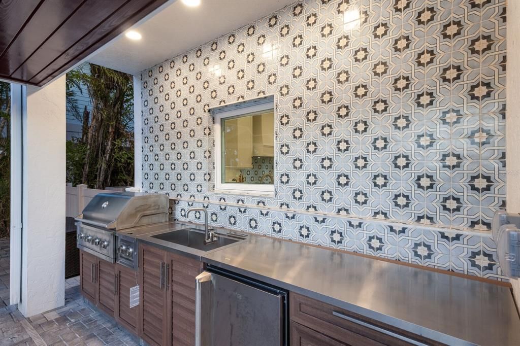 For Sale: $3,950,000 (5 beds, 5 baths, 3844 Square Feet)