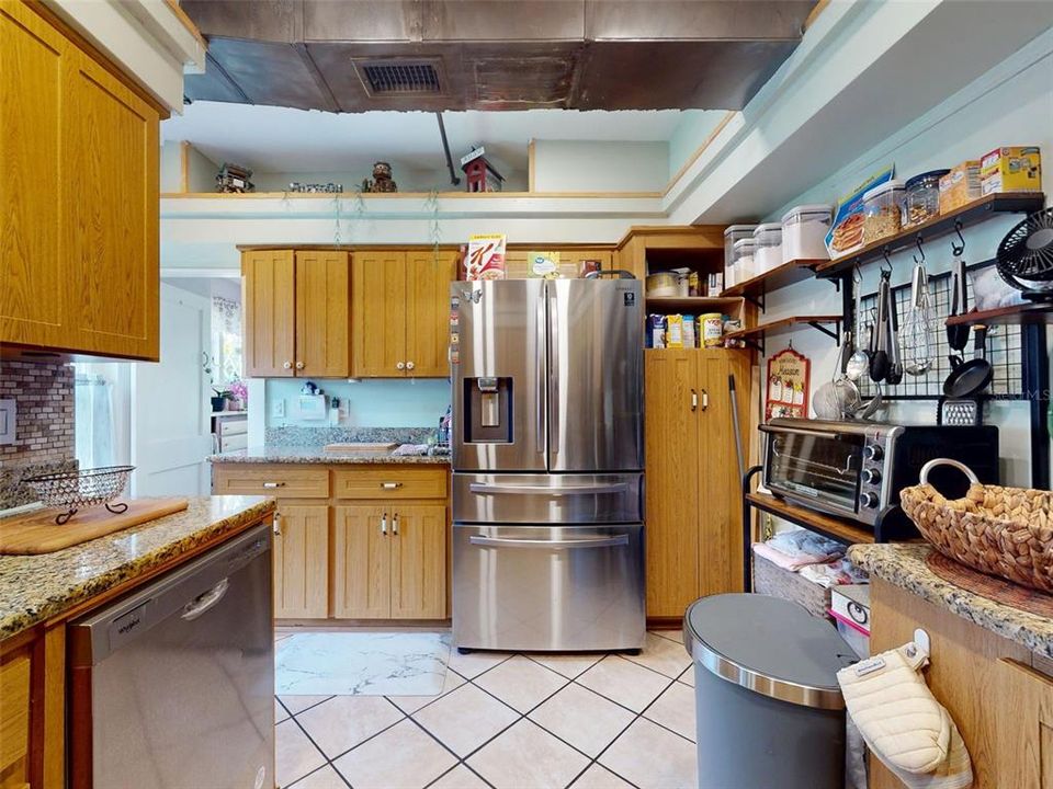 For Sale: $999,000 (0 beds, 0 baths, 2966 Square Feet)