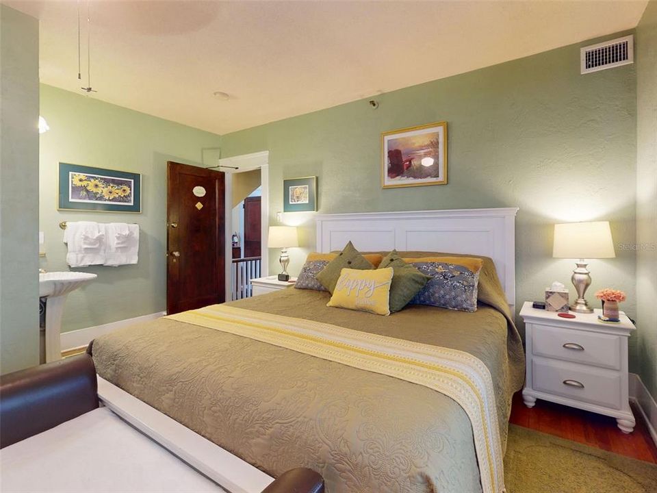 For Sale: $999,000 (0 beds, 0 baths, 2966 Square Feet)