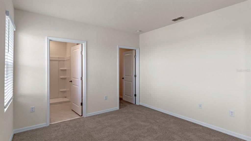 Под контрактом: $292,990 (3 спален, 2 ванн, 1302 Квадратных фут)