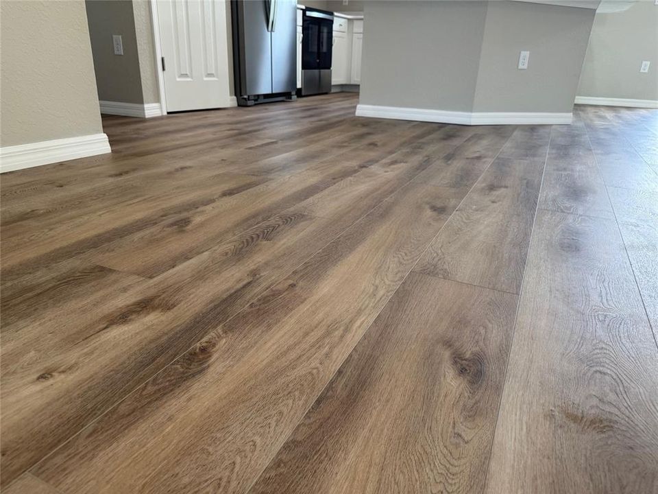 На продажу: $255,000 (3 спален, 2 ванн, 1557 Квадратных фут)