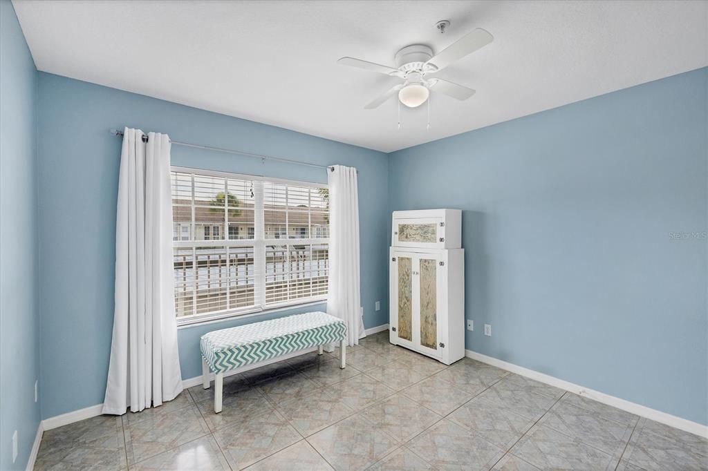 Active With Contract: $179,000 (2 beds, 2 baths, 1060 Square Feet)