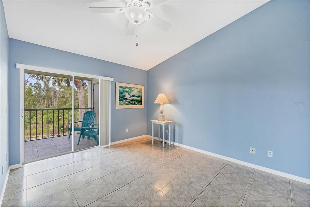 Active With Contract: $179,000 (2 beds, 2 baths, 1060 Square Feet)