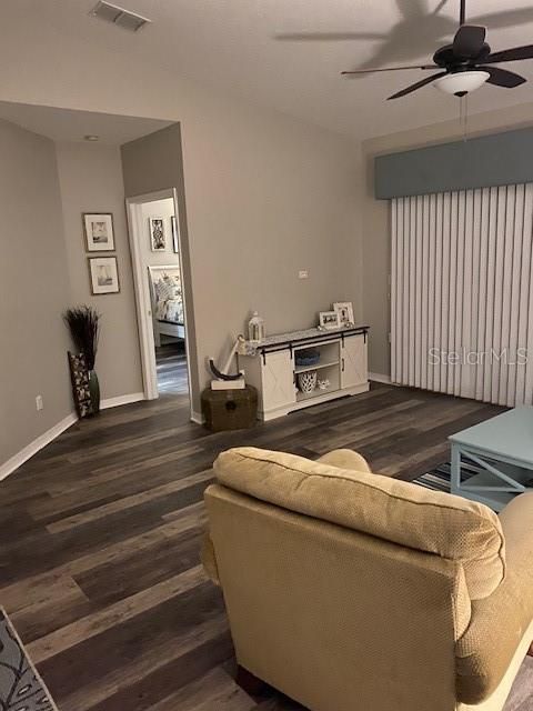 For Rent: $3,500 (2 beds, 2 baths, 1245 Square Feet)