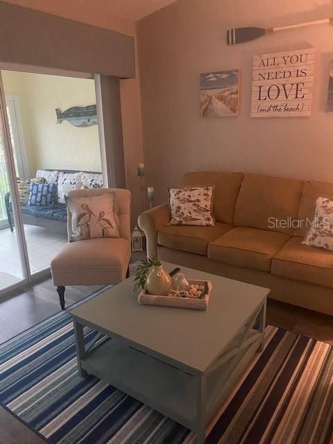 For Rent: $3,500 (2 beds, 2 baths, 1245 Square Feet)