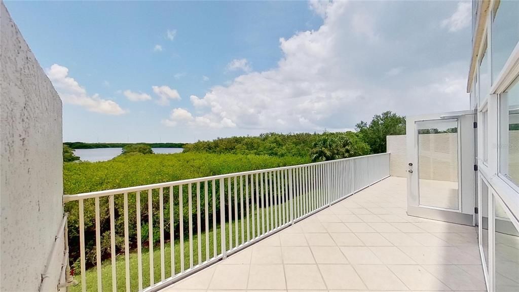 For Rent: $2,799 (3 beds, 2 baths, 1620 Square Feet)