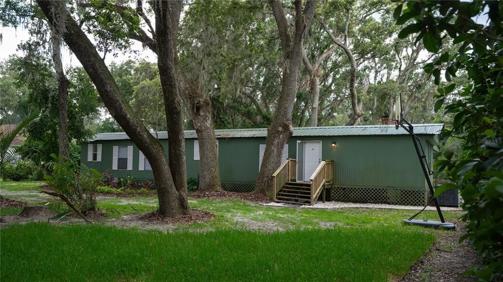 Recently Sold: $229,800 (4 beds, 2 baths, 1628 Square Feet)