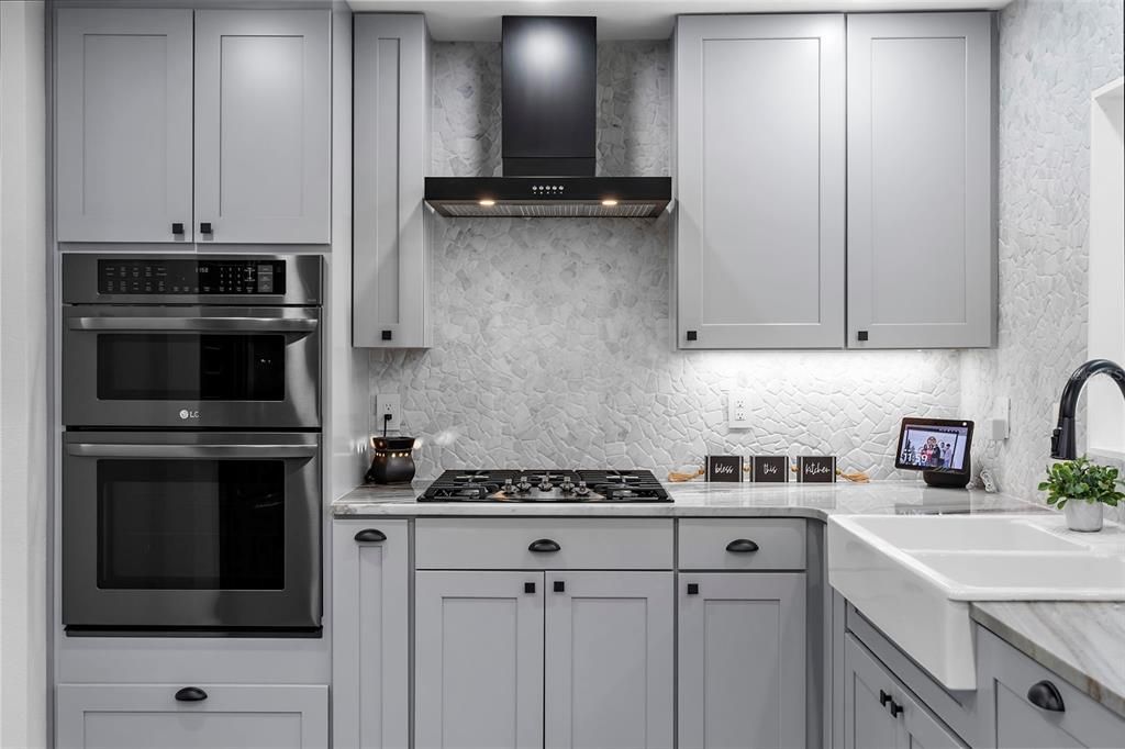 待售: $1,200,000 (3 贝兹, 3 浴室, 2710 平方英尺)