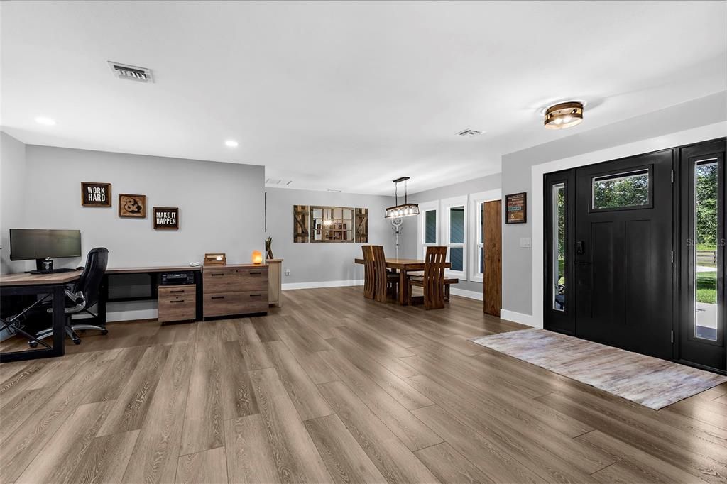 待售: $1,200,000 (3 贝兹, 3 浴室, 2710 平方英尺)