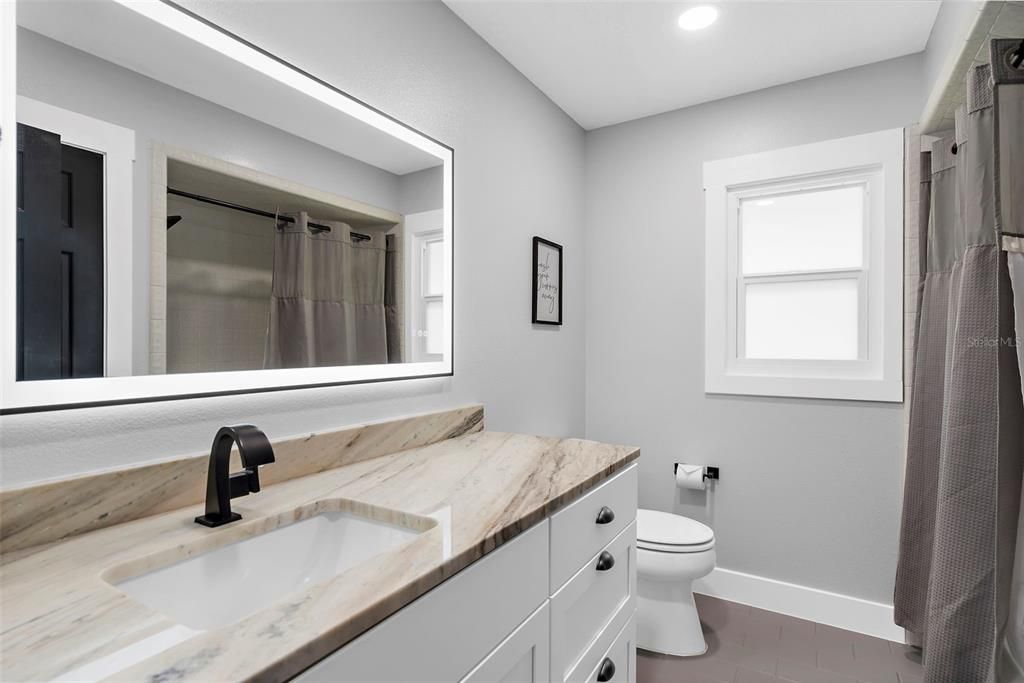 待售: $1,200,000 (3 贝兹, 3 浴室, 2710 平方英尺)