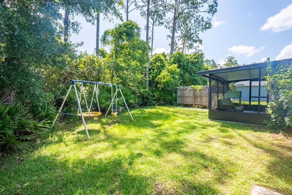 Active With Contract: $244,900 (3 beds, 2 baths, 1116 Square Feet)