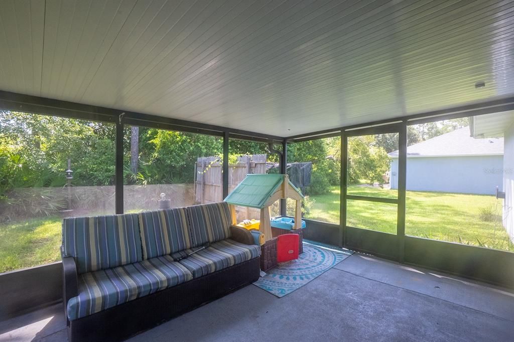 Active With Contract: $244,900 (3 beds, 2 baths, 1116 Square Feet)