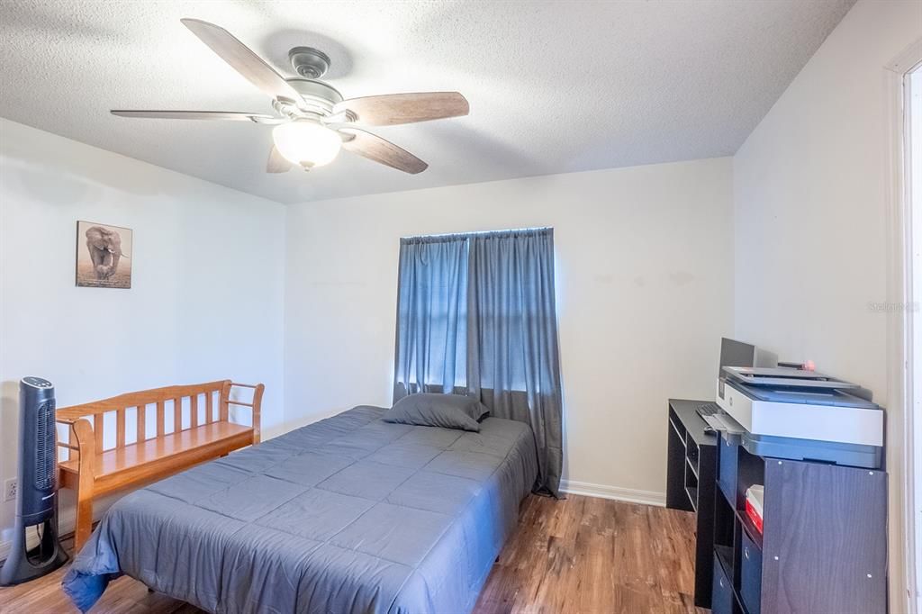 Active With Contract: $244,900 (3 beds, 2 baths, 1116 Square Feet)