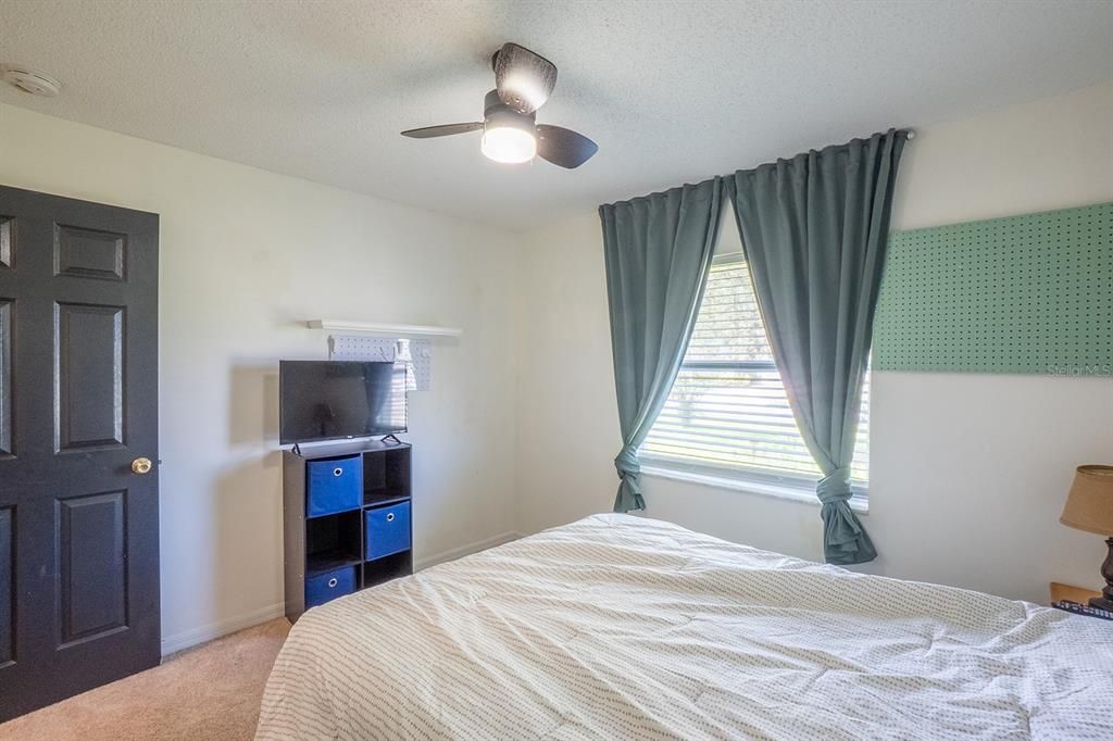 Active With Contract: $244,900 (3 beds, 2 baths, 1116 Square Feet)