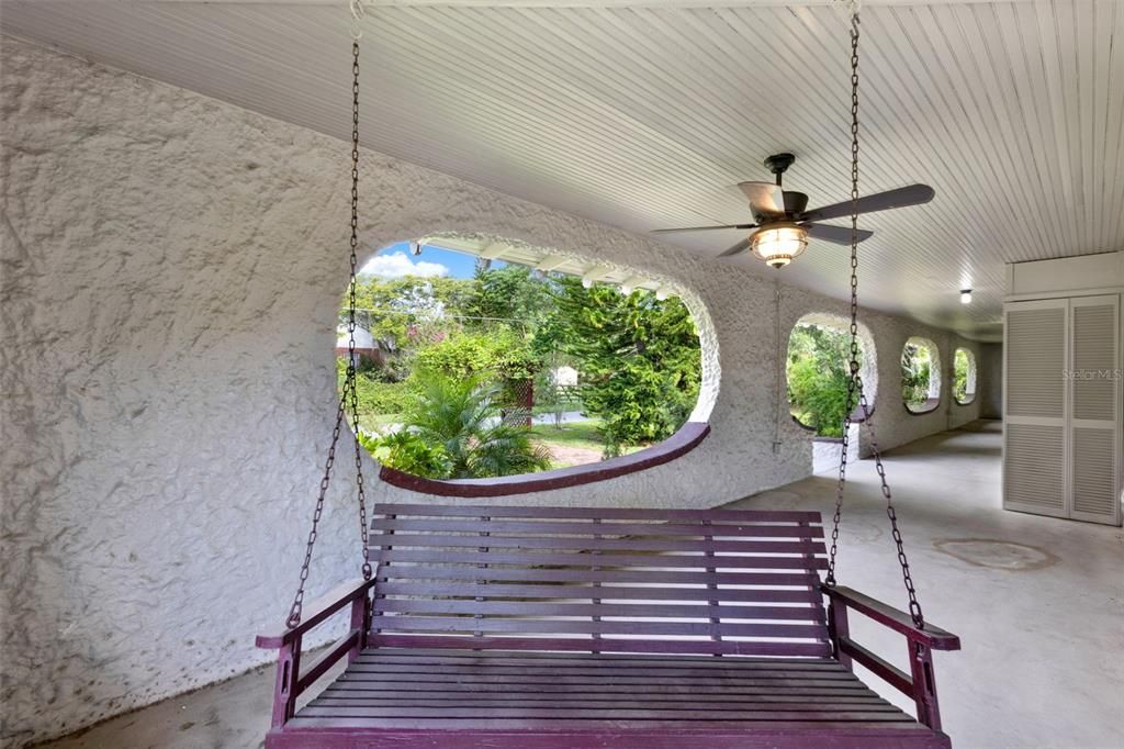 合同活跃: $400,000 (7 贝兹, 3 浴室, 3165 平方英尺)