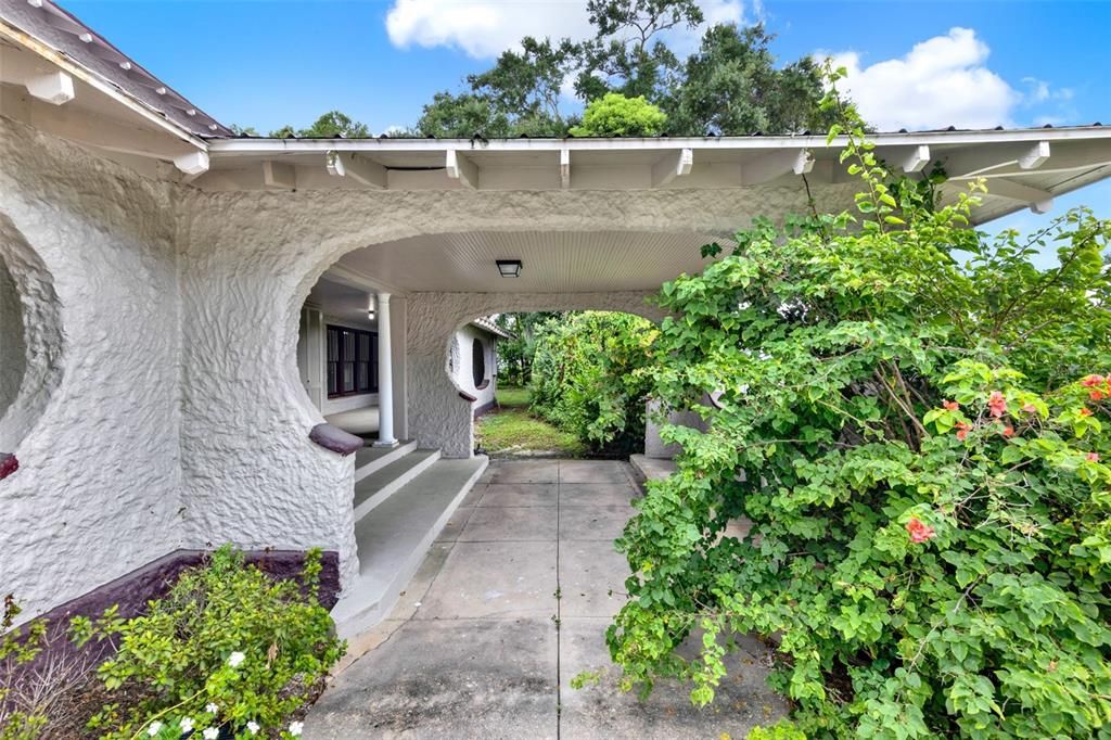 合同活跃: $400,000 (7 贝兹, 3 浴室, 3165 平方英尺)