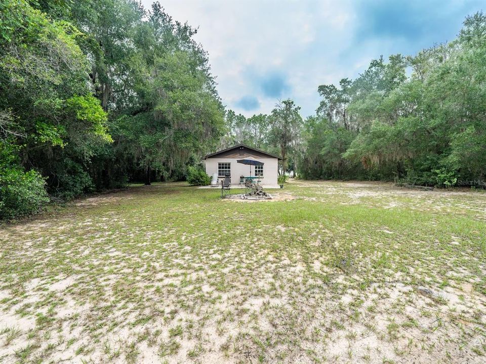 На продажу: $105,000 (2 спален, 1 ванн, 864 Квадратных фут)