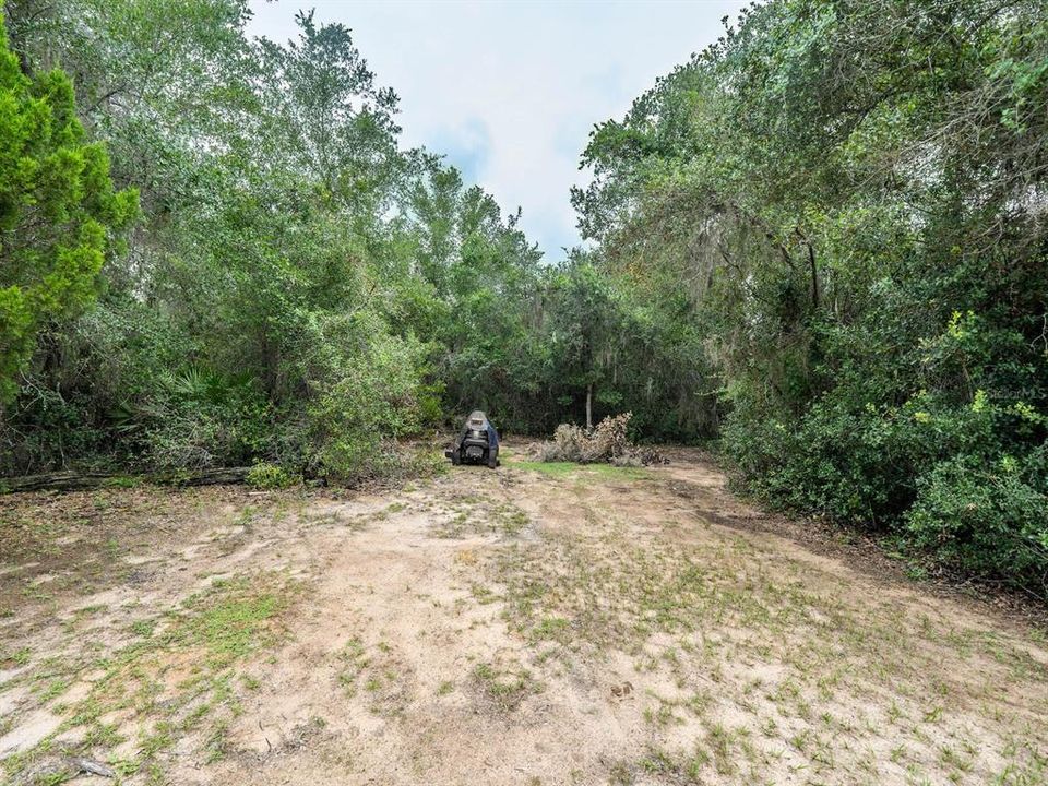 На продажу: $105,000 (2 спален, 1 ванн, 864 Квадратных фут)