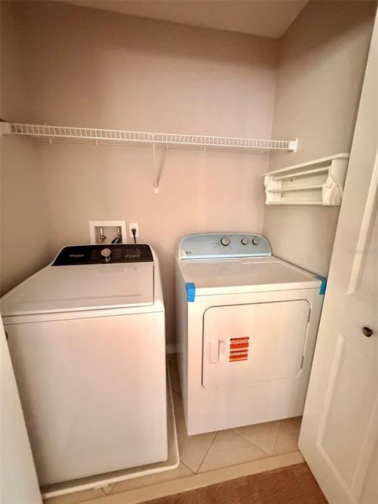 Active With Contract: $355,000 (3 beds, 2 baths, 1609 Square Feet)