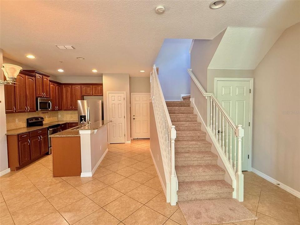 Active With Contract: $355,000 (3 beds, 2 baths, 1609 Square Feet)